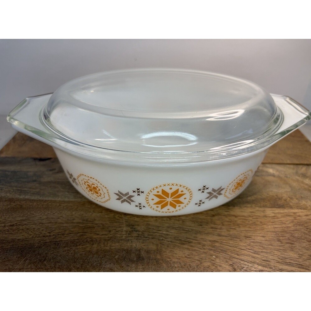 Vintage Pyrex Town & Country 043 1.5 Qt Casserole Dish w Lid Mint